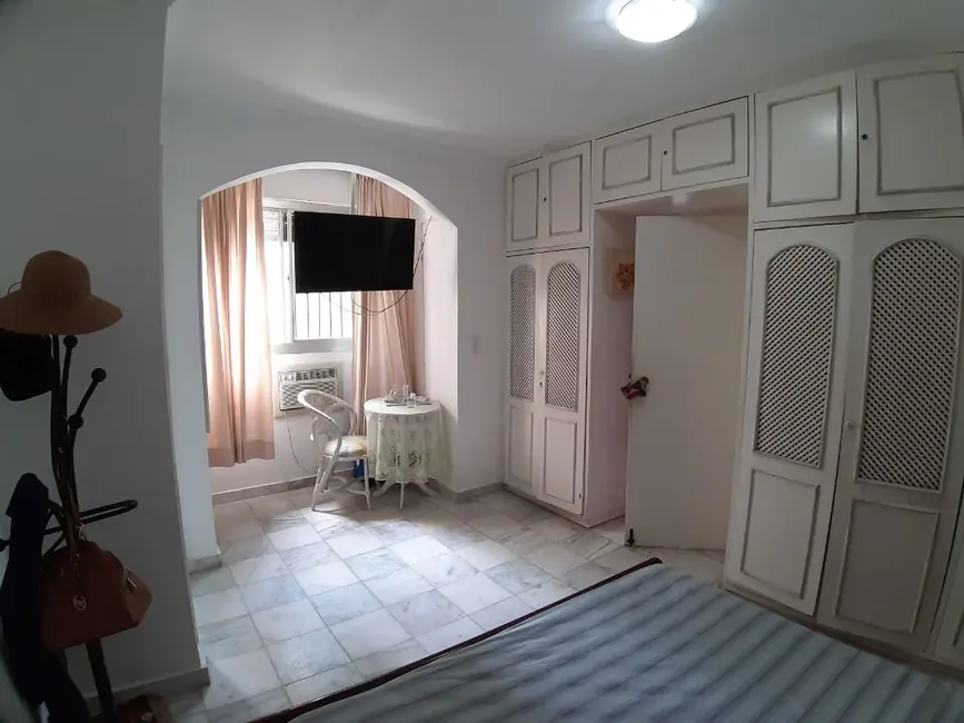 Apartamento com 3 quartos à venda, 140m2 em Barra Funda, Guaruja - SP - imagem 5 Foto 5 de Apartamento com 3 quartos à venda, 140m2 em Barra Funda, Guaruja - SP