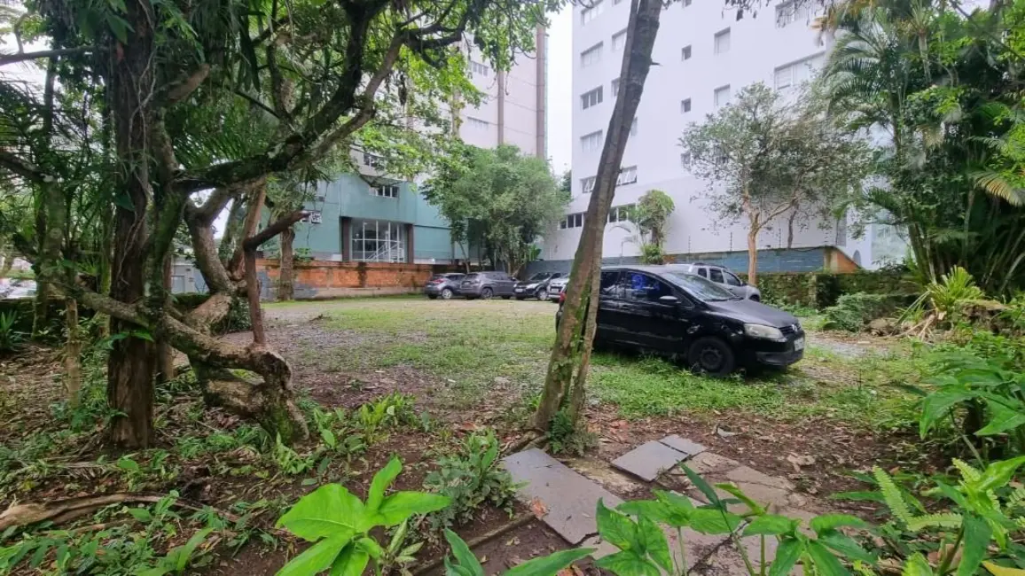 Terreno / Lote à venda, 818m2 em Vila Maia, Guaruja - SP - imagem 4 Foto 4 de Terreno / Lote à venda, 818m2 em Vila Maia, Guaruja - SP