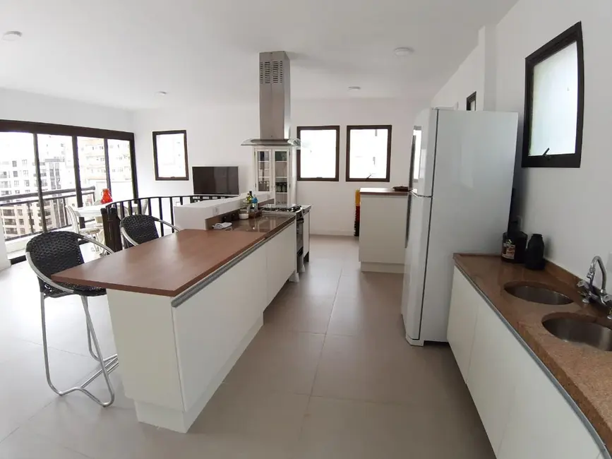 Foto 1 de Cobertura com 4 quartos à venda, 216m2 em Guaruja - SP