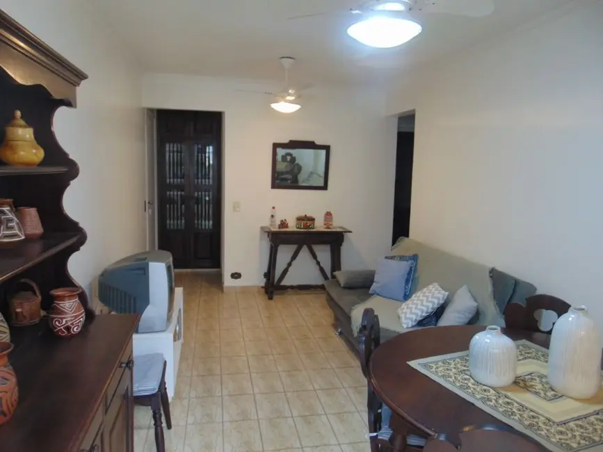 Foto 2 de Apartamento com 2 quartos à venda, 70m2 em Guaruja - SP