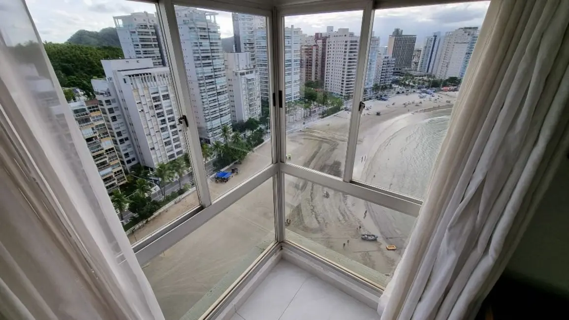 Foto 7 de Apartamento com 3 quartos à venda, 102m2 em Jardim Astúrias, Guaruja - SP