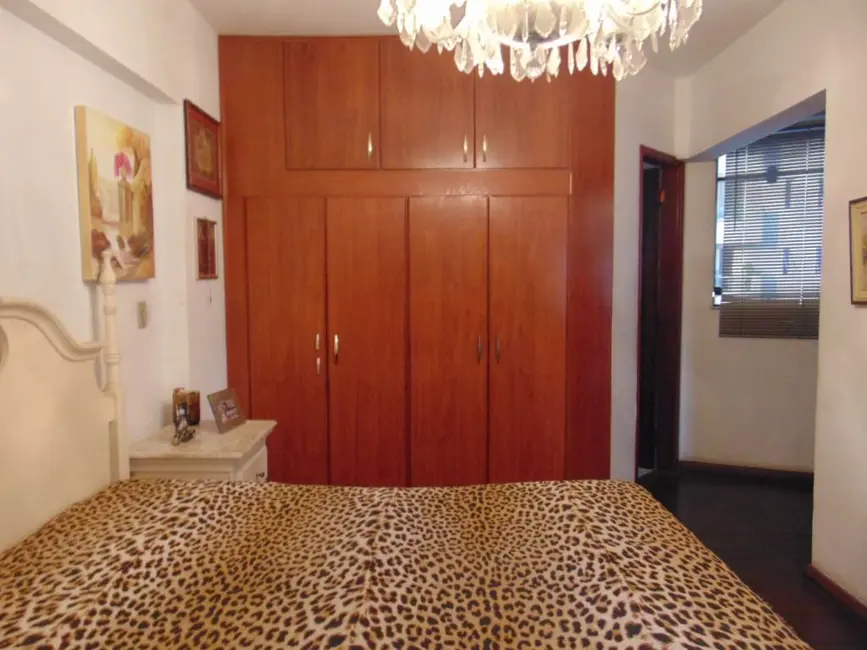 Foto 9 de Apartamento com 3 quartos à venda, 251m2 em Vila Maia, Guaruja - SP