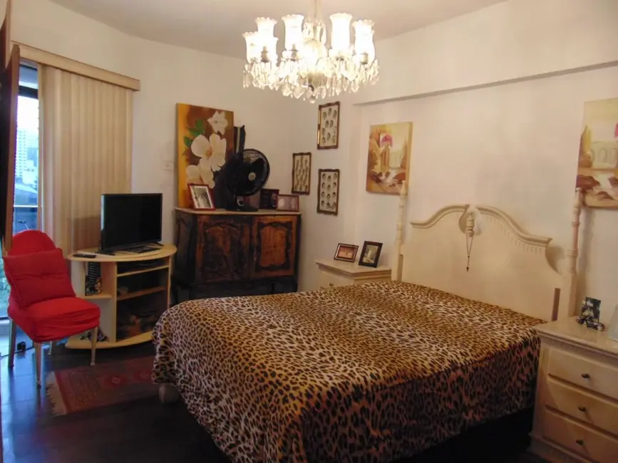 Foto 7 de Apartamento com 3 quartos à venda, 251m2 em Vila Maia, Guaruja - SP