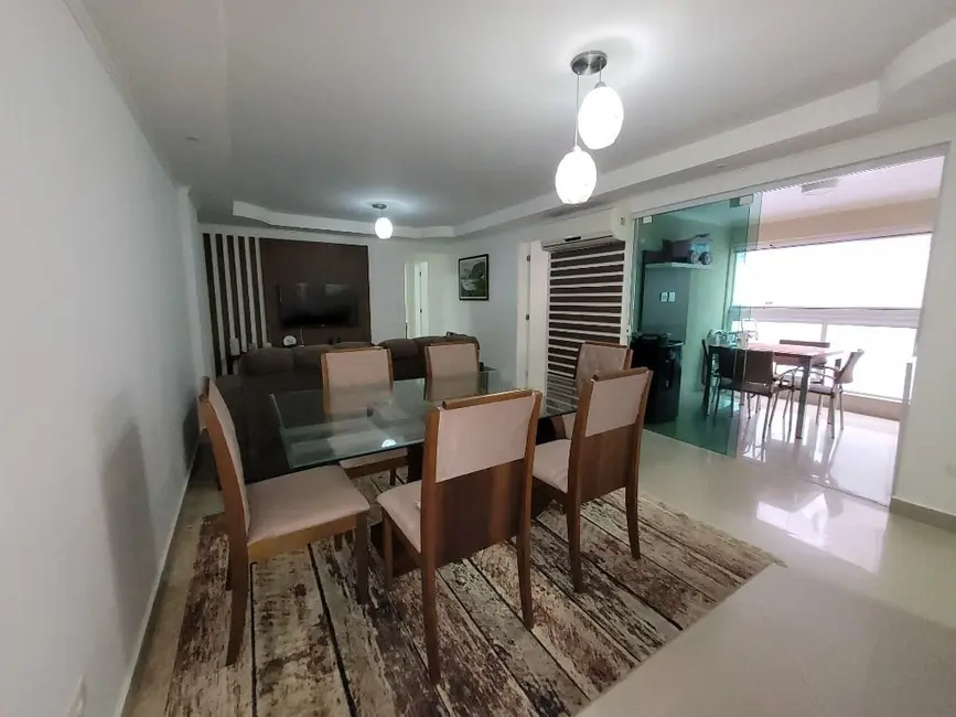 Foto 4 de Apartamento com 3 quartos à venda, 197m2 em Guaruja - SP