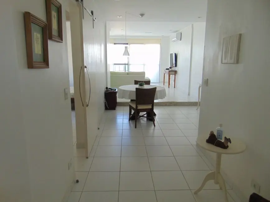 Apartamento com 3 quartos à venda e para alugar, 176m2 em Barra Funda, Guaruja - SP - imagem 4 Foto 4 de Apartamento com 3 quartos à venda e para alugar, 176m2 em Barra Funda, Guaruja - SP