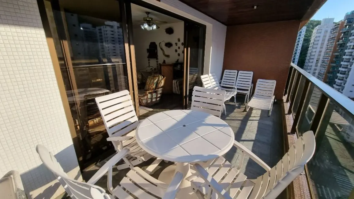 Foto 2 de Apartamento com 3 quartos à venda, 140m2 em Barra Funda, Guaruja - SP