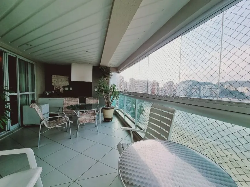 Foto 3 de Apartamento com 4 quartos à venda, 180m2 em Vila Luis Antônio, Guaruja - SP