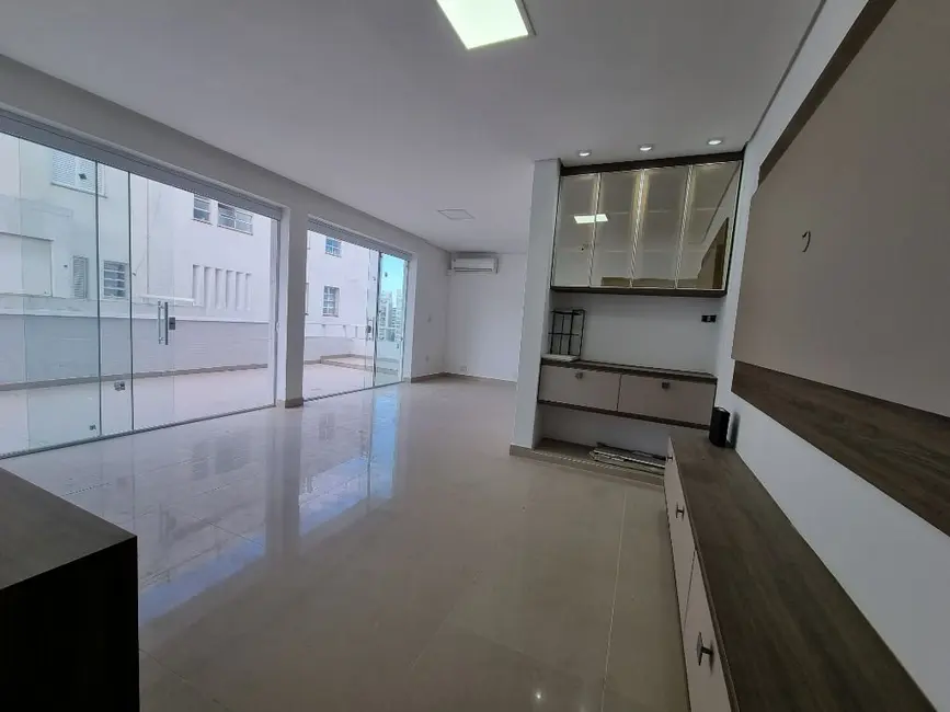 Foto 2 de Apartamento com 3 quartos à venda, 180m2 em Guaruja - SP