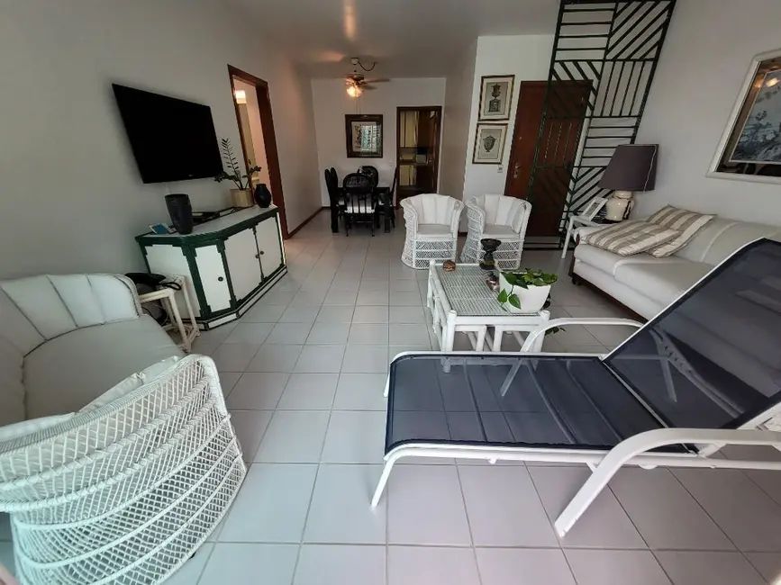 Apartamento com 3 quartos à venda, 168m2 em Guaruja - SP - imagem 3 Foto 3 de Apartamento com 3 quartos à venda, 168m2 em Guaruja - SP