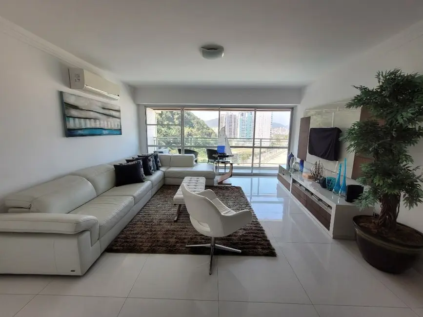 Foto 2 de Apartamento com 3 quartos à venda, 168m2 em Guaruja - SP