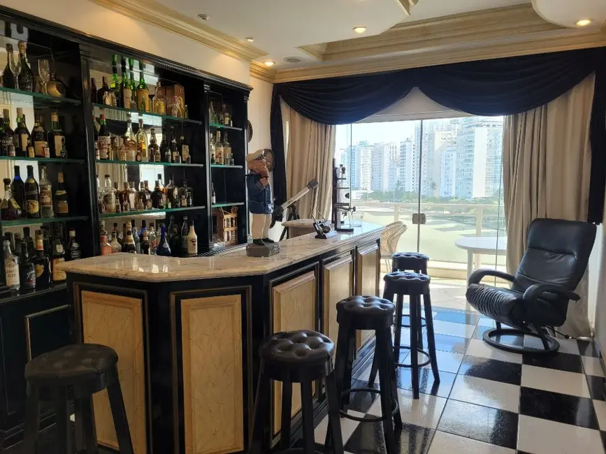 Foto 5 de Apartamento com 3 quartos à venda, 260m2 em Guaruja - SP