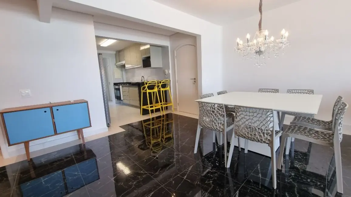 Foto 9 de Apartamento com 3 quartos à venda, 150m2 em Vila Luis Antônio, Guaruja - SP