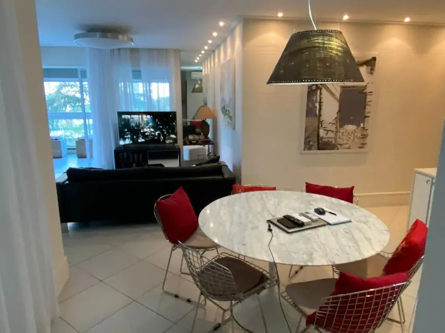 Foto 5 de Apartamento com 3 quartos à venda, 148m2 em Vila Luis Antônio, Guaruja - SP