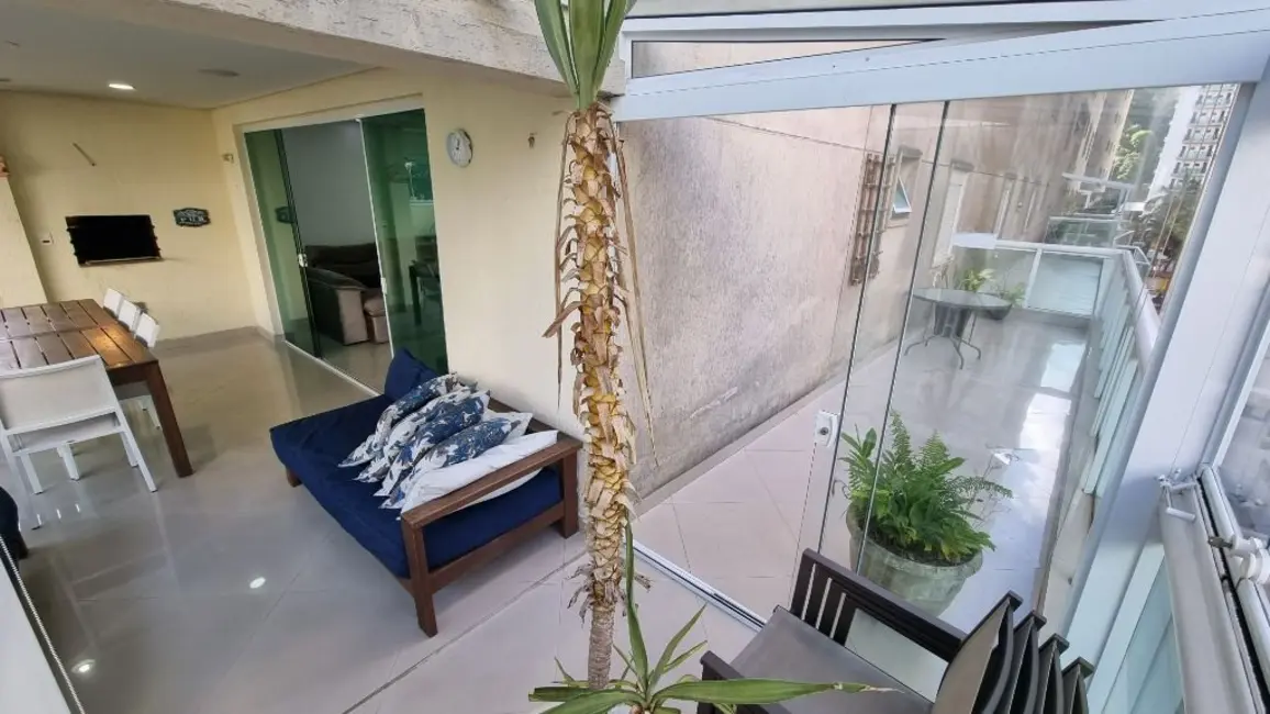 Apartamento com 3 quartos à venda, 135m2 em Guaruja - SP - imagem 4 Foto 4 de Apartamento com 3 quartos à venda, 135m2 em Guaruja - SP