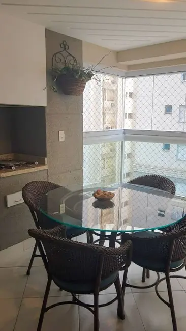 Foto 3 de Apartamento com 3 quartos à venda, 148m2 em Vila Luis Antônio, Guaruja - SP