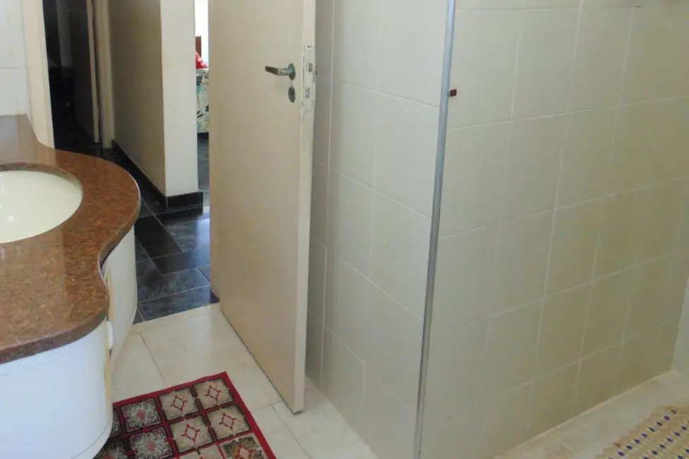 Foto 8 de Apartamento com 3 quartos à venda, 137m2 em Guaruja - SP