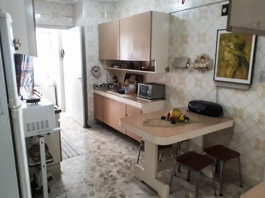 Apartamento com 2 quartos à venda, 136m2 em Barra Funda, Guaruja - SP - imagem 9 Foto 9 de Apartamento com 2 quartos à venda, 136m2 em Barra Funda, Guaruja - SP