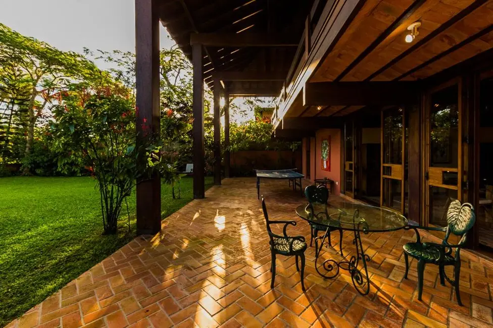 Foto 5 de Casa com 4 quartos à venda, 1350m2 em Balneário Praia do Pernambuco, Guaruja - SP