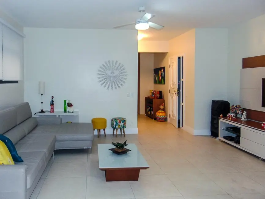 Foto 2 de Apartamento com 4 quartos à venda, 200m2 em Barra Funda, Guaruja - SP