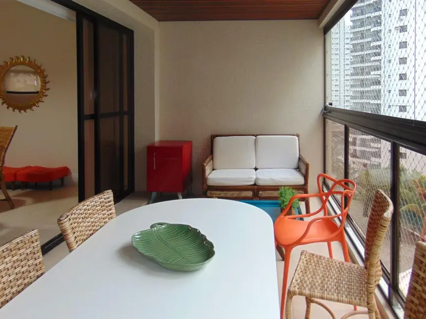 Apartamento com 4 quartos à venda, 200m2 em Barra Funda, Guaruja - SP - imagem 3 Foto 3 de Apartamento com 4 quartos à venda, 200m2 em Barra Funda, Guaruja - SP