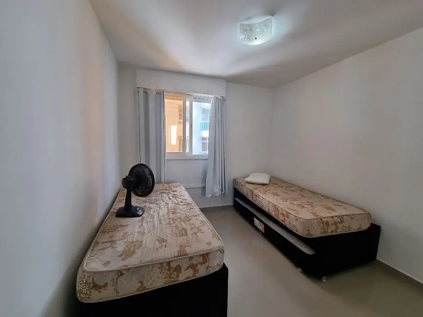 Foto 8 de Apartamento com 2 quartos à venda, 70m2 em Guaruja - SP