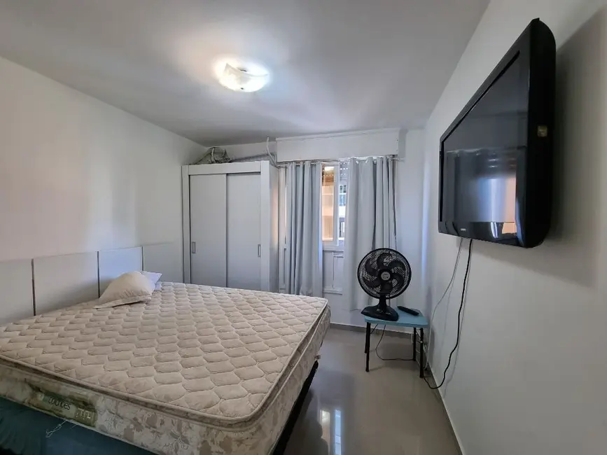 Foto 6 de Apartamento com 2 quartos à venda, 70m2 em Guaruja - SP