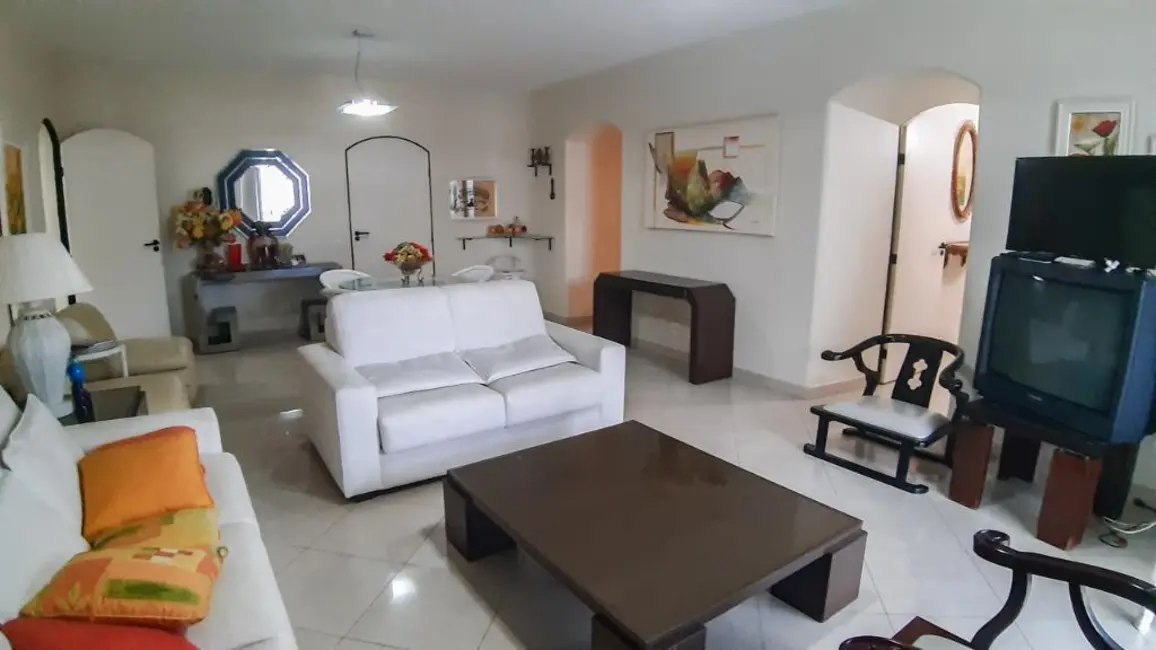 Apartamento com 2 quartos à venda, 134m2 em Guaruja - SP - imagem 2 Foto 2 de Apartamento com 2 quartos à venda, 134m2 em Guaruja - SP