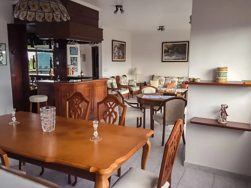 Foto 3 de Apartamento com 3 quartos à venda, 205m2 em Guaruja - SP