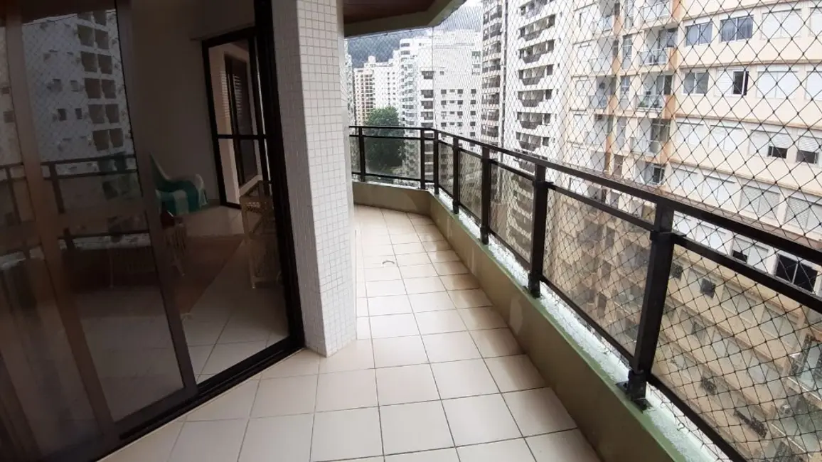 Apartamento com 3 quartos à venda, 179m2 em Guaruja - SP - imagem 6 Foto 6 de Apartamento com 3 quartos à venda, 179m2 em Guaruja - SP