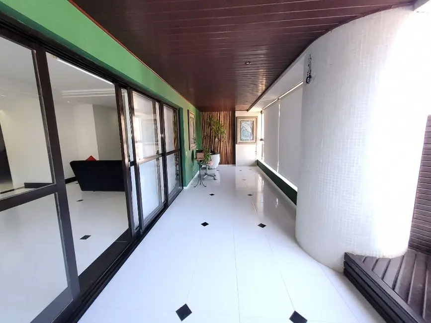 Apartamento com 3 quartos à venda, 195m2 em Barra Funda, Guaruja - SP - imagem 7 Foto 7 de Apartamento com 3 quartos à venda, 195m2 em Barra Funda, Guaruja - SP