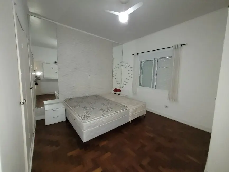 Apartamento com 3 quartos à venda, 209m2 em Guaruja - SP - imagem 7 Foto 7 de Apartamento com 3 quartos à venda, 209m2 em Guaruja - SP