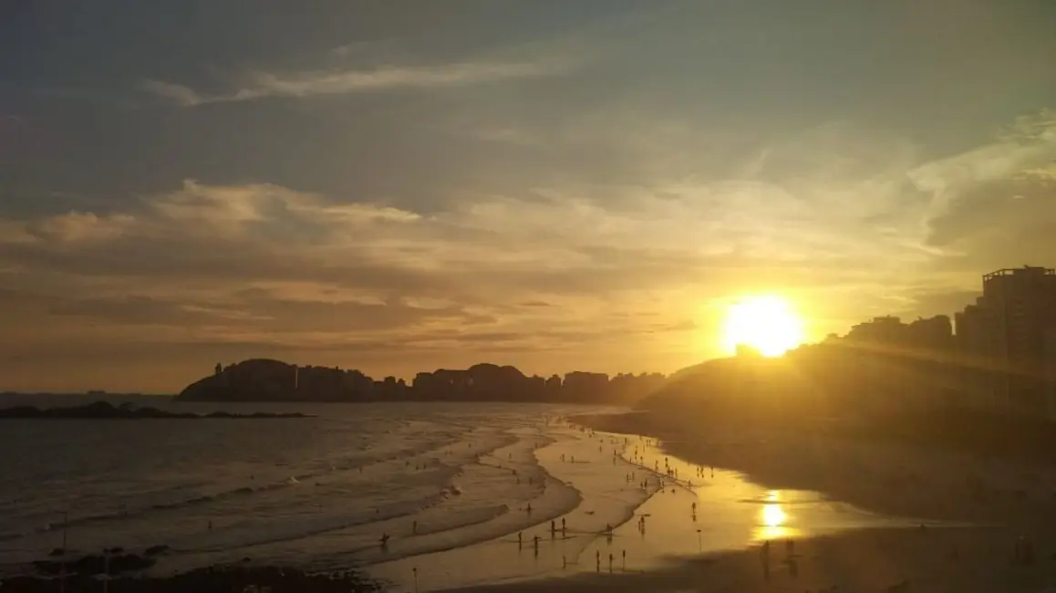 Apartamento com 4 quartos à venda, 234m2 em Guaruja - SP - imagem 1 Foto 1 de Apartamento com 4 quartos à venda, 234m2 em Guaruja - SP