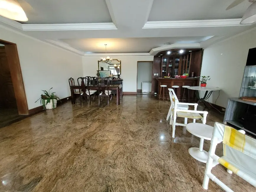 Apartamento com 4 quartos à venda, 234m2 em Guaruja - SP - imagem 3 Foto 3 de Apartamento com 4 quartos à venda, 234m2 em Guaruja - SP
