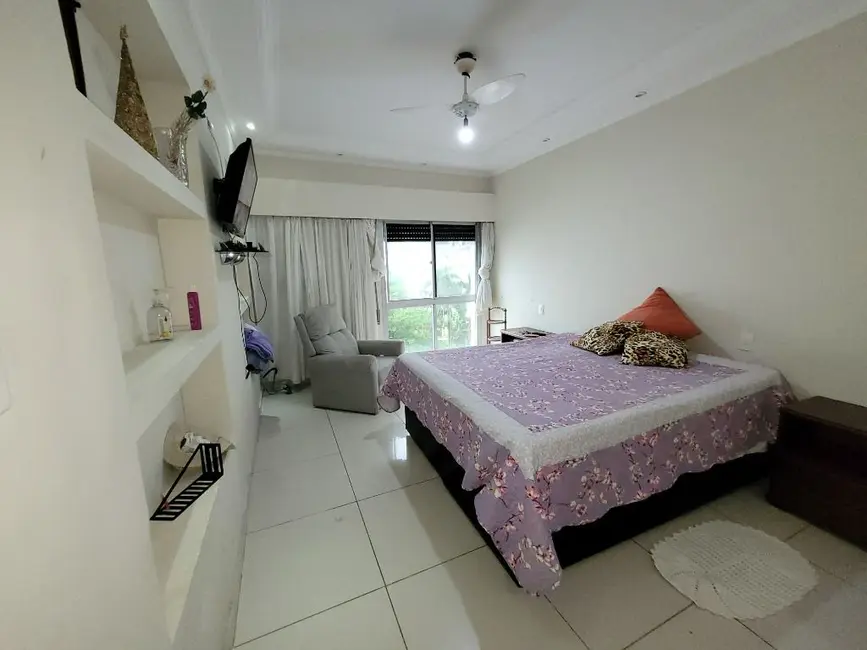 Apartamento com 4 quartos à venda, 234m2 em Guaruja - SP - imagem 7 Foto 7 de Apartamento com 4 quartos à venda, 234m2 em Guaruja - SP