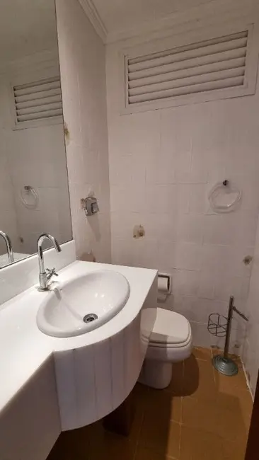 Apartamento com 3 quartos à venda, 150m2 em Barra Funda, Guaruja - SP - imagem 8 Foto 8 de Apartamento com 3 quartos à venda, 150m2 em Barra Funda, Guaruja - SP