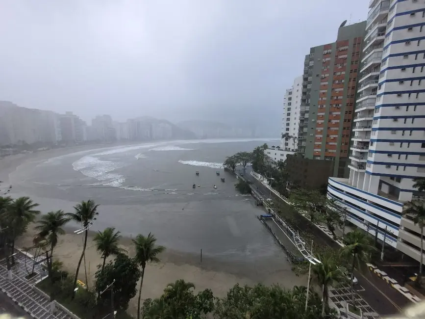 Foto 1 de Apartamento com 4 quartos à venda, 160m2 em Vila Luis Antônio, Guaruja - SP