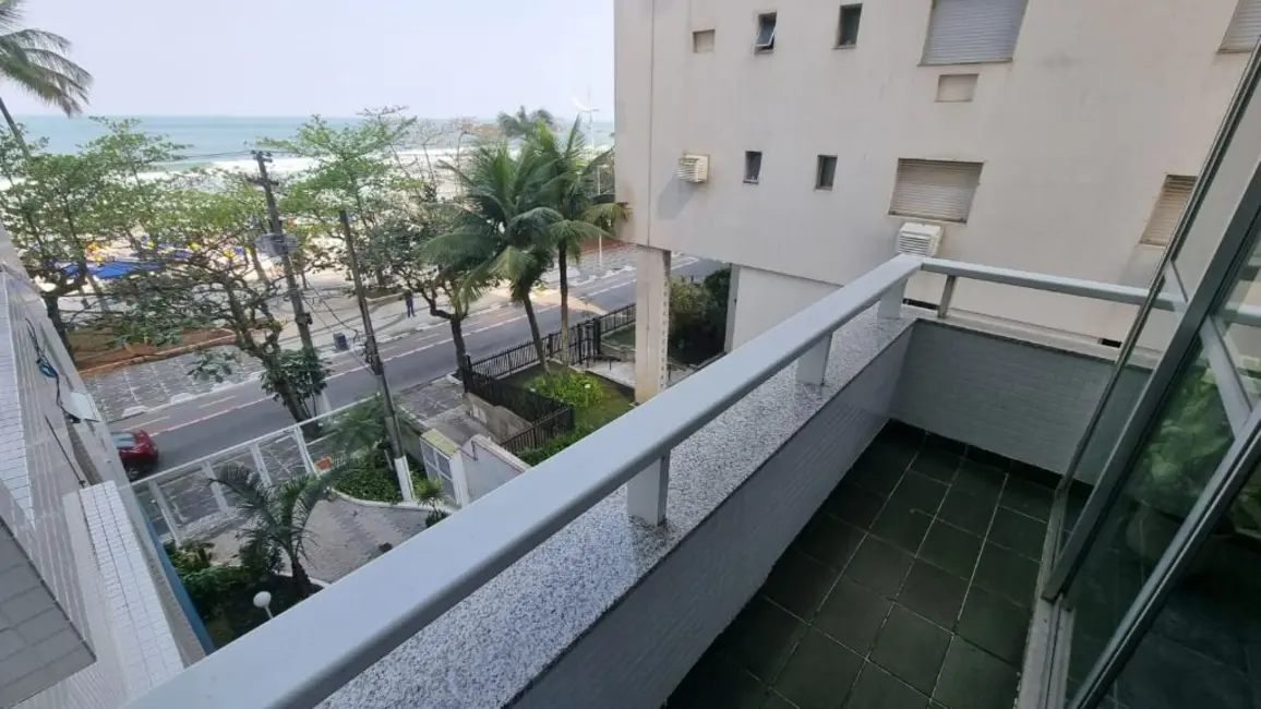 Foto 8 de Apartamento com 3 quartos à venda, 130m2 em Guaruja - SP