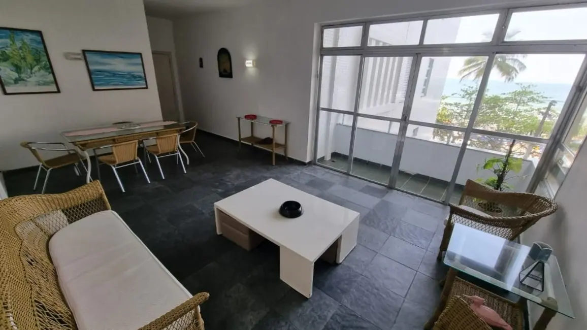 Foto 4 de Apartamento com 3 quartos à venda, 130m2 em Guaruja - SP