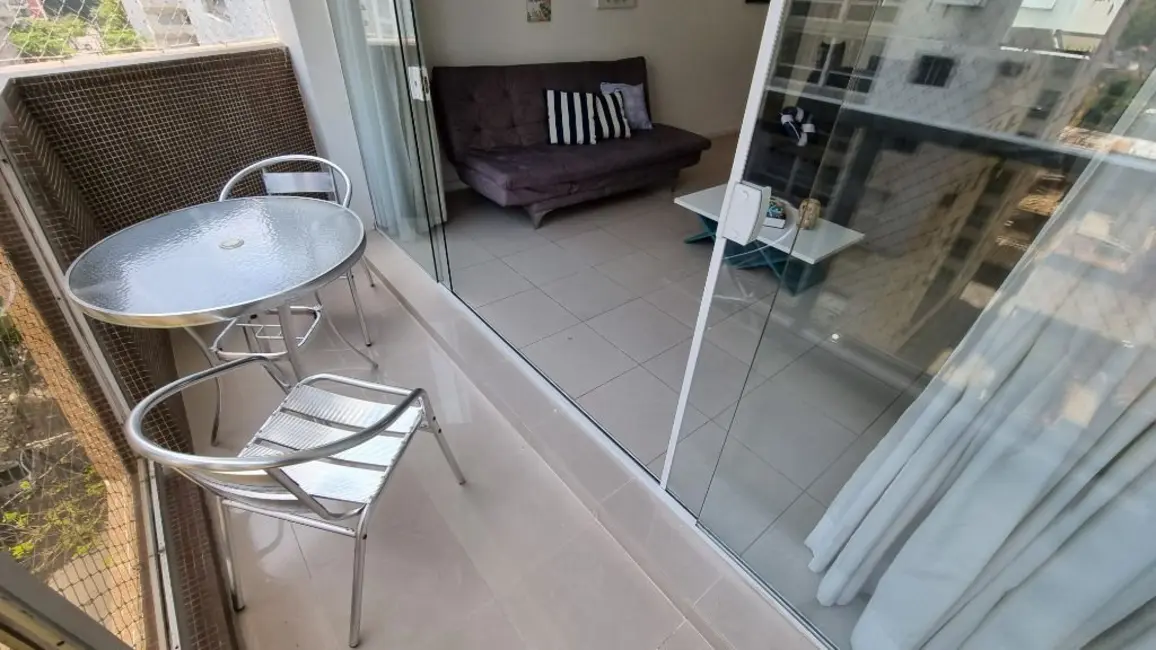 Foto 5 de Apartamento com 3 quartos à venda, 130m2 em Guaruja - SP
