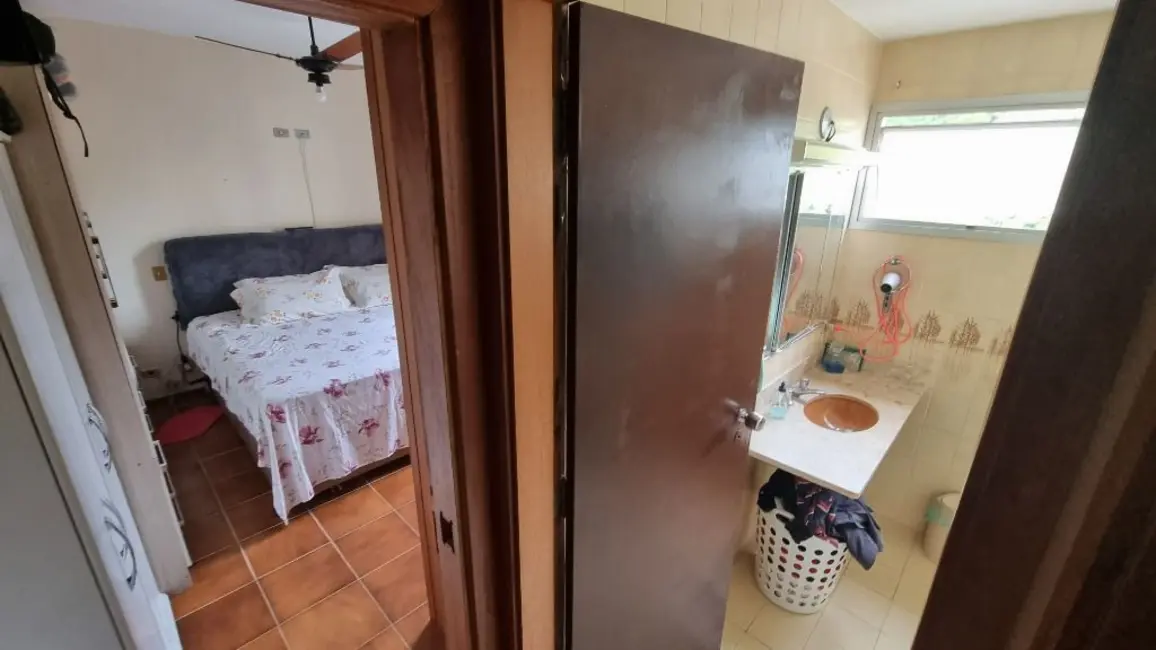 Foto 8 de Apartamento com 3 quartos à venda, 120m2 em Guaruja - SP