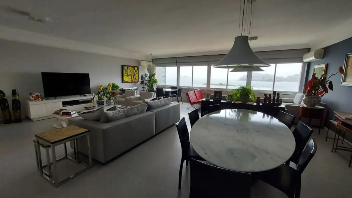 Apartamento com 4 quartos à venda, 280m2 em Guaruja - SP - imagem 3 Foto 3 de Apartamento com 4 quartos à venda, 280m2 em Guaruja - SP