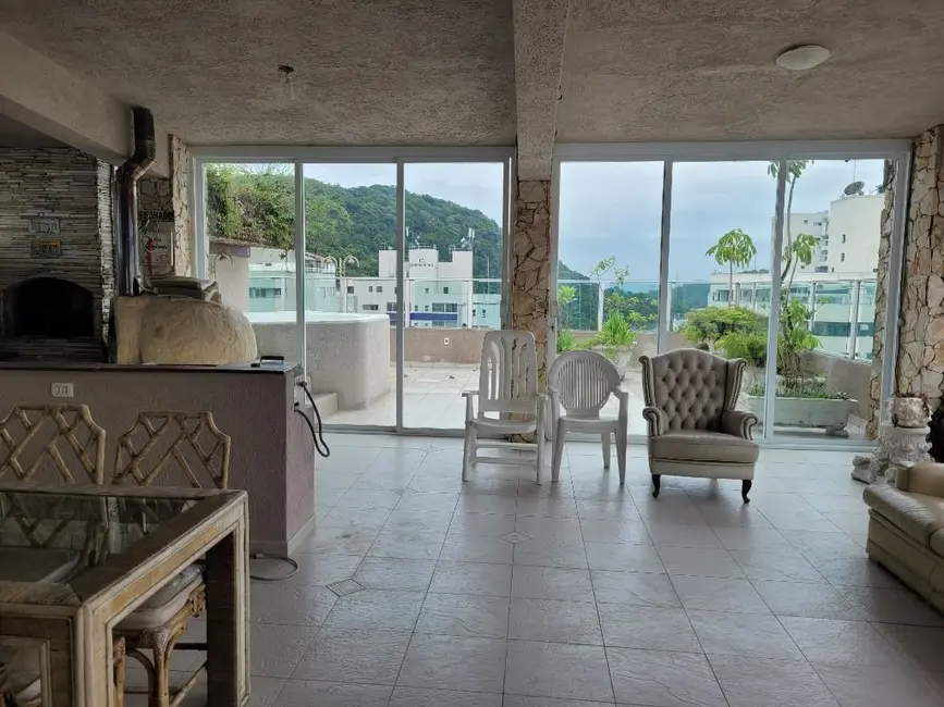 Cobertura com 6 quartos à venda, 270m2 em Guaruja - SP - imagem 9 Foto 9 de Cobertura com 6 quartos à venda, 270m2 em Guaruja - SP