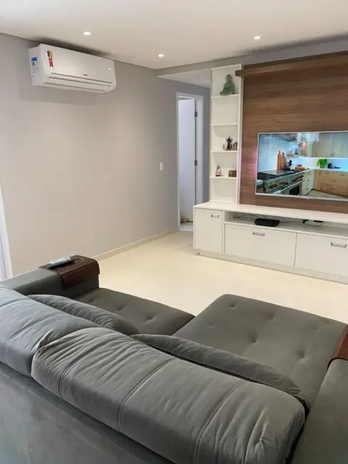 Apartamento com 2 quartos à venda, 83m2 em Barra Funda, Guaruja - SP - imagem 2 Foto 2 de Apartamento com 2 quartos à venda, 83m2 em Barra Funda, Guaruja - SP