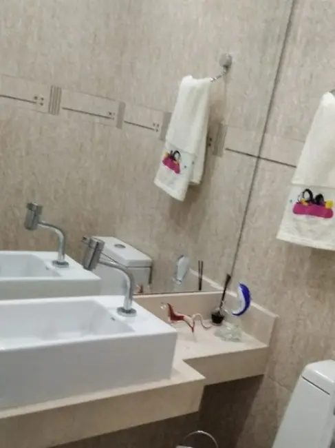 Foto 3 de Apartamento com 3 quartos à venda, 134m2 em Vila Luis Antônio, Guaruja - SP