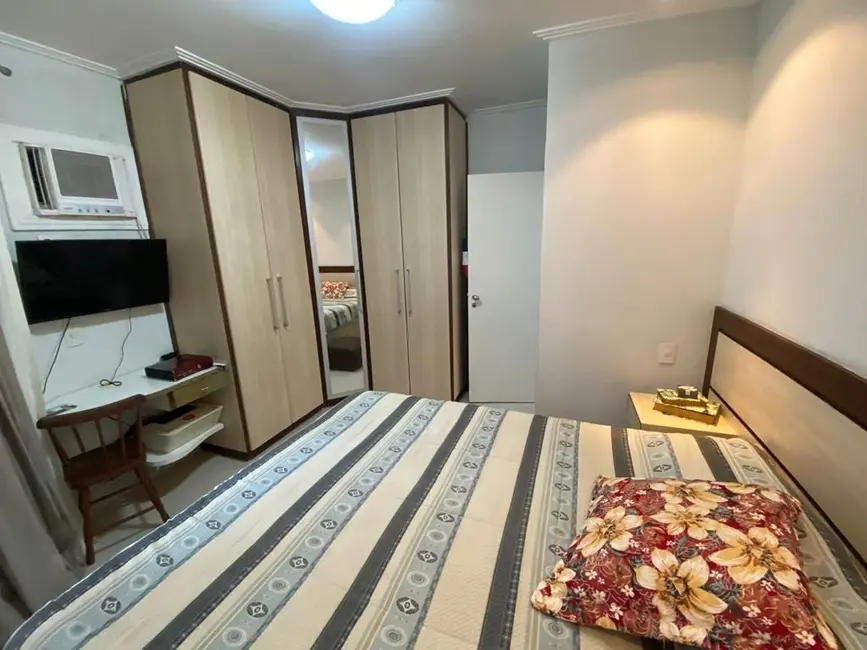 Foto 9 de Apartamento com 3 quartos à venda, 80m2 em Guaruja - SP