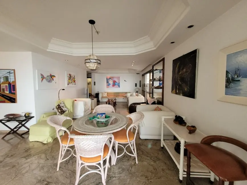 Foto 7 de Apartamento com 4 quartos à venda, 216m2 em Guaruja - SP