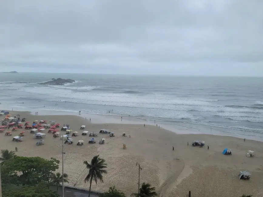 Foto 9 de Apartamento com 4 quartos à venda, 216m2 em Guaruja - SP