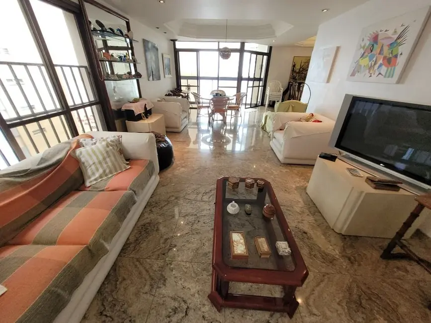 Foto 2 de Apartamento com 4 quartos à venda, 216m2 em Guaruja - SP