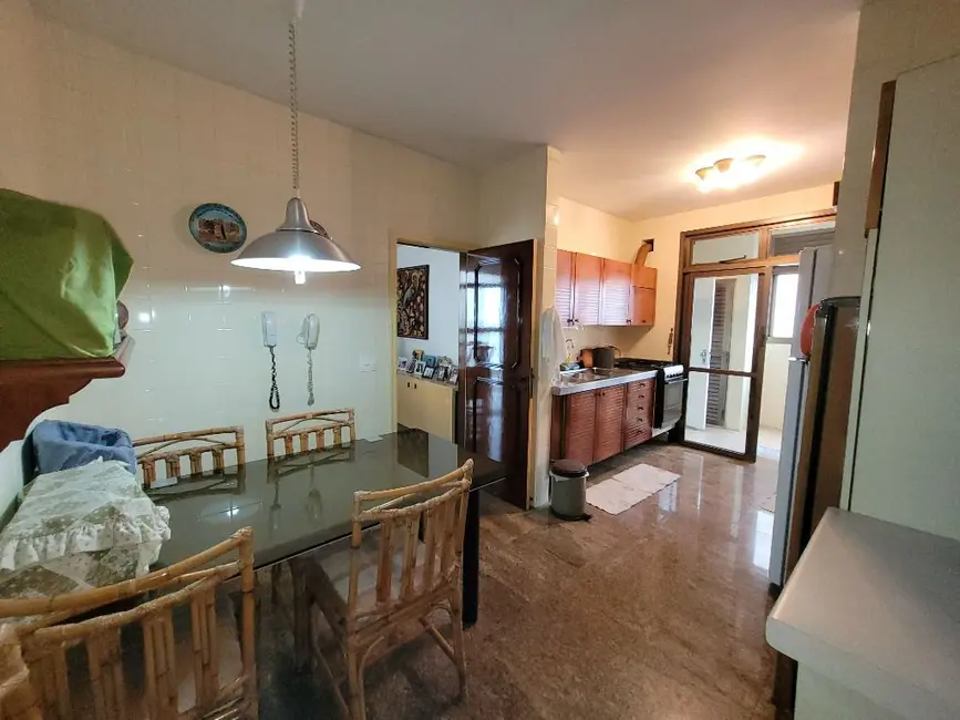 Foto 3 de Apartamento com 4 quartos à venda, 216m2 em Guaruja - SP