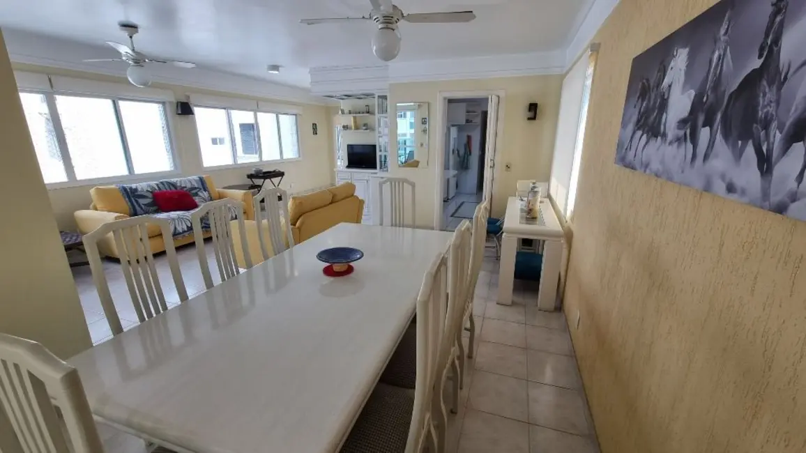 Apartamento com 4 quartos à venda, 196m2 em Barra Funda, Guaruja - SP - imagem 4 Foto 4 de Apartamento com 4 quartos à venda, 196m2 em Barra Funda, Guaruja - SP